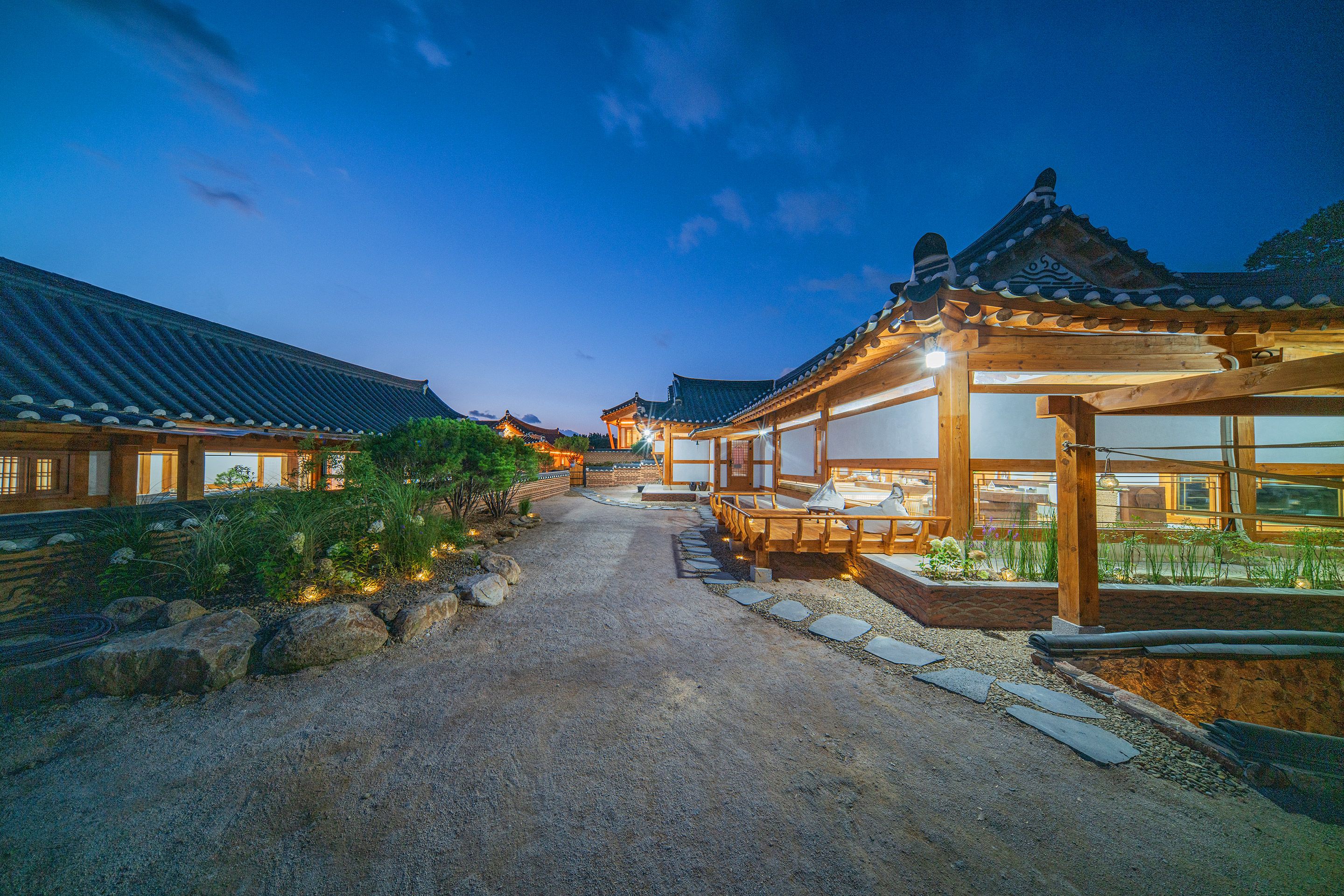 감성한옥, 레드콩