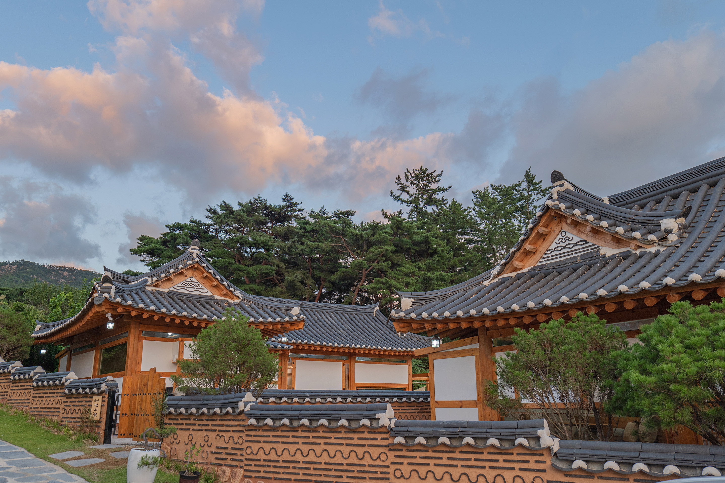 감성한옥, 레드콩